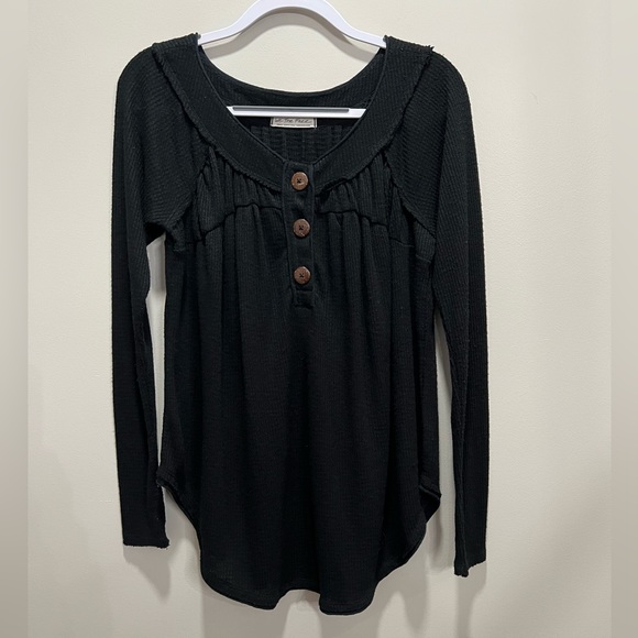 We The Free Tops - We the Free Black Must Have Henley Size Small